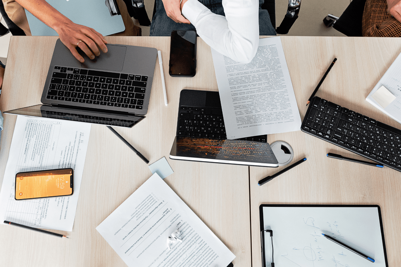 Transforming businesses with Bestech's Web & App Development, Tailored Software Applications, Social Media Strategies, and Creative Artwork in London, UK.